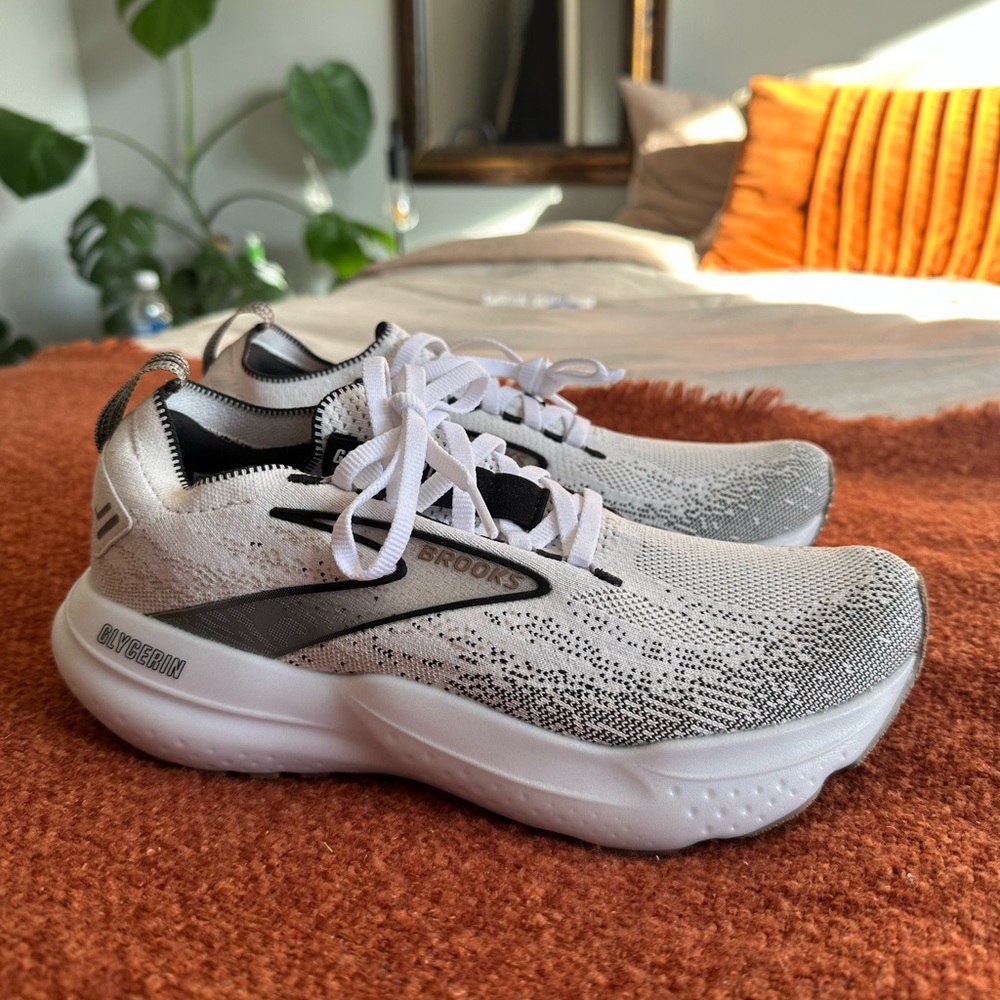 Brooks White and Gray Running Sneakers